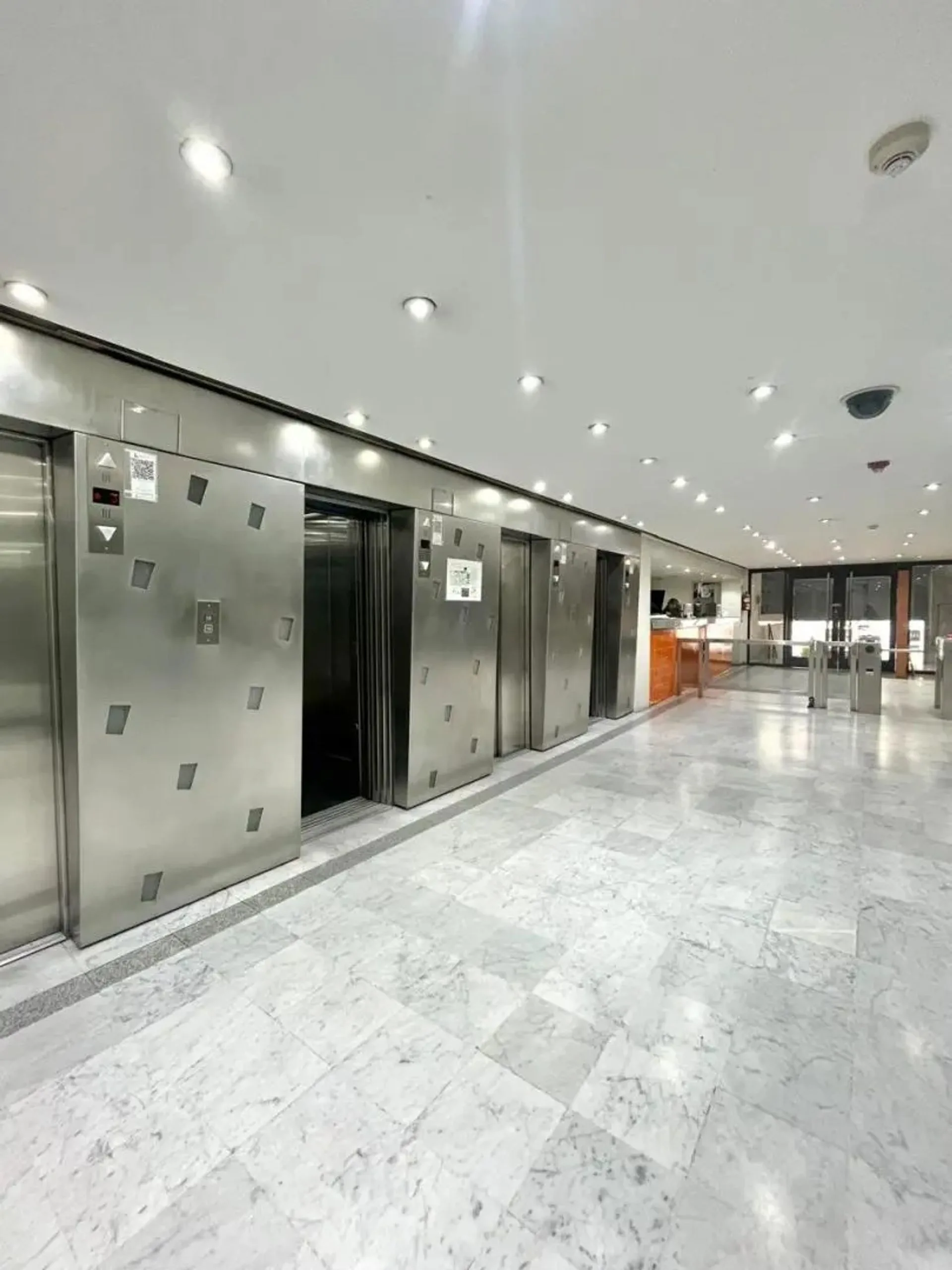 Oficinas en alquiler microcentro 3 cocheras foto 3