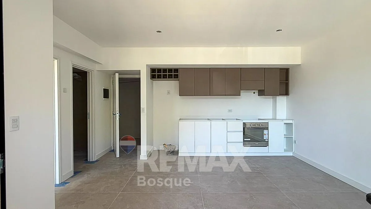 Venta departamento en el centro de Pinamar foto 2