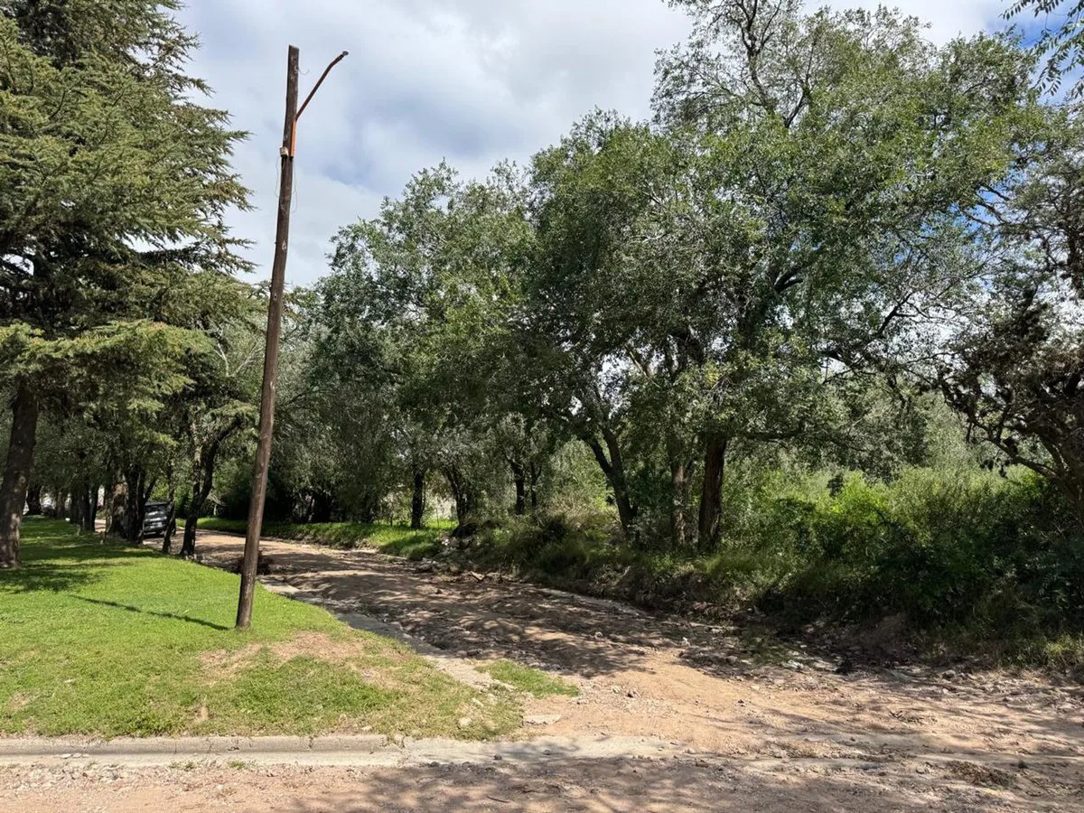 VENTA DE TERRENO EN LA CUMBRE foto 2