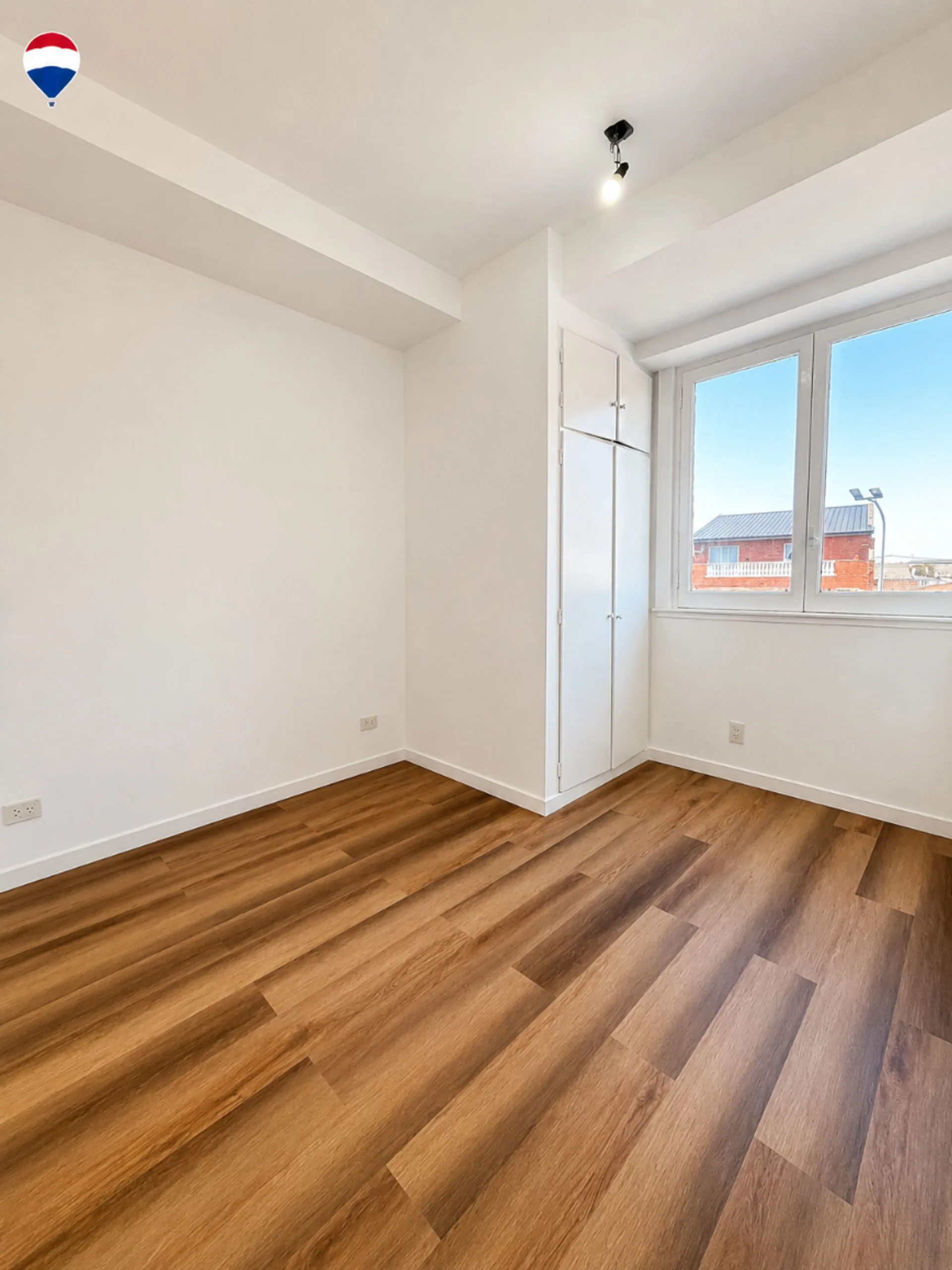 2 AMB REFACCIONADO | PISO 2 X ESC | LUMINOSO foto 5