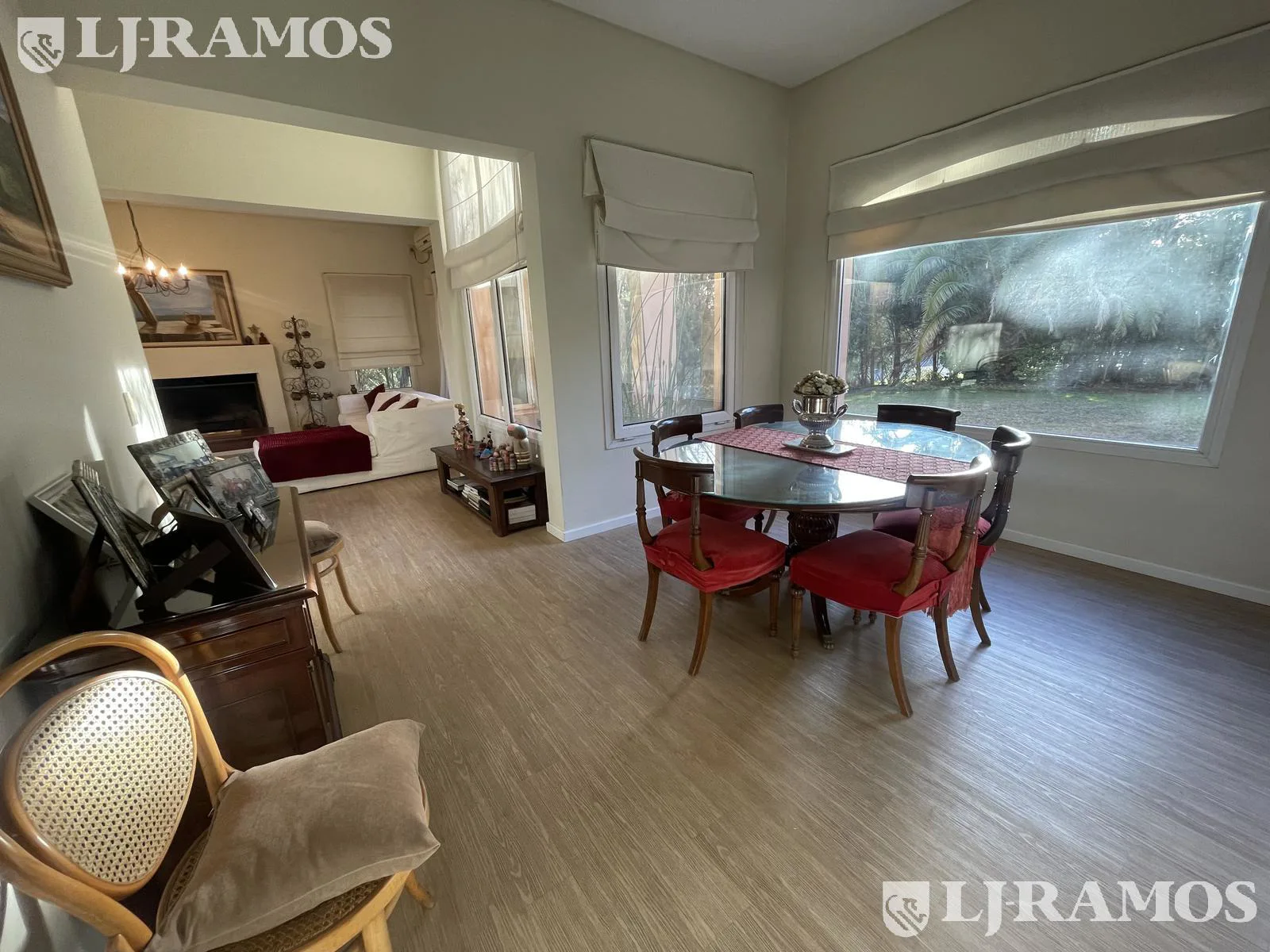 APTO CRÉDITO - 4 DORMITORIOS -  EN VENTA EN LAS GLORIETAS foto 4