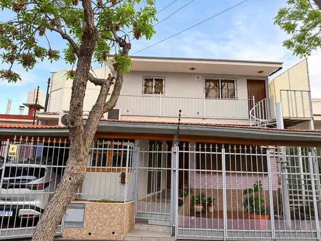 Venta de casa y departamento en Barrio Trapiche