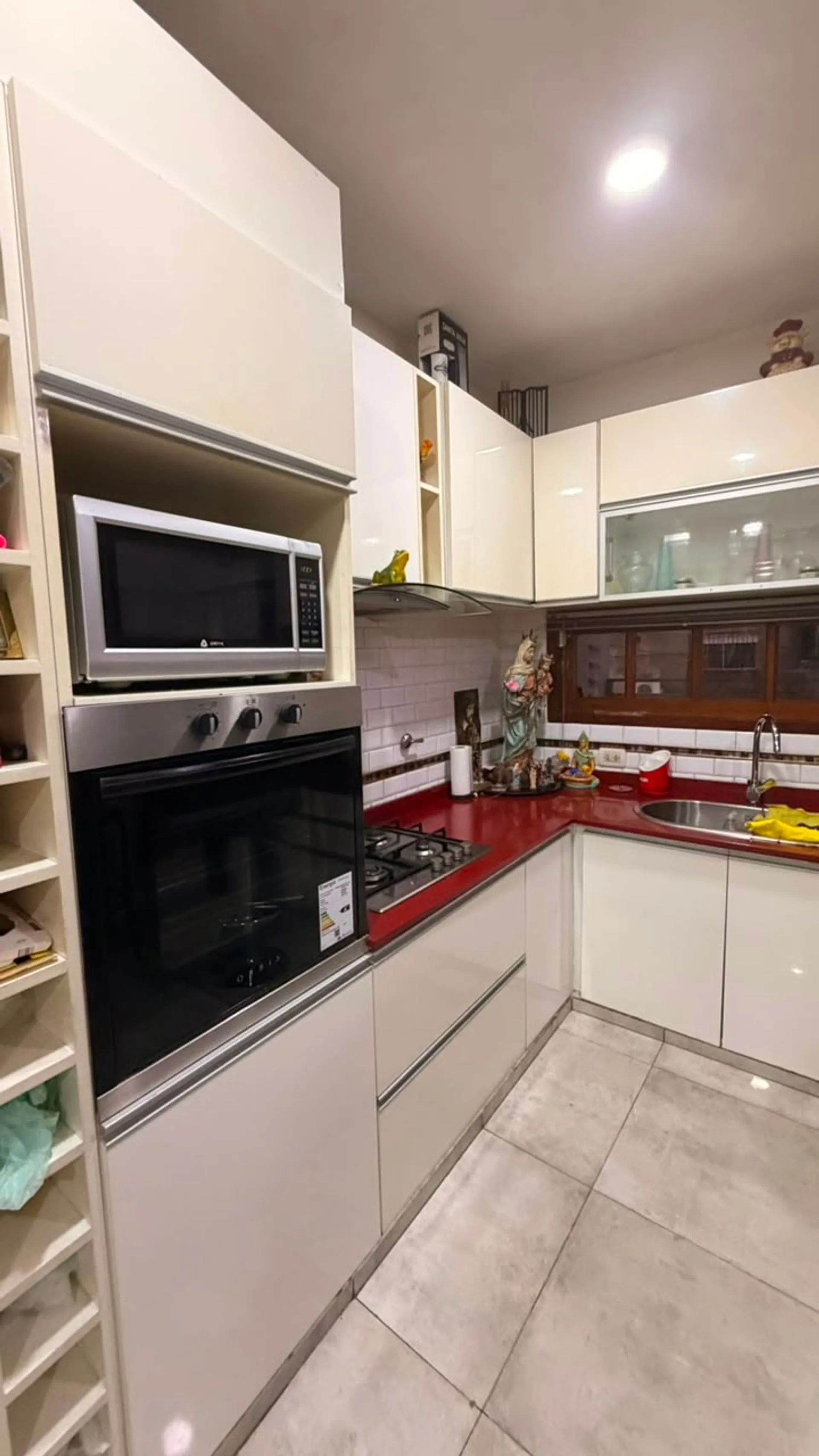 Venta de Casa de 4 dorm en Roca 1257 foto 2