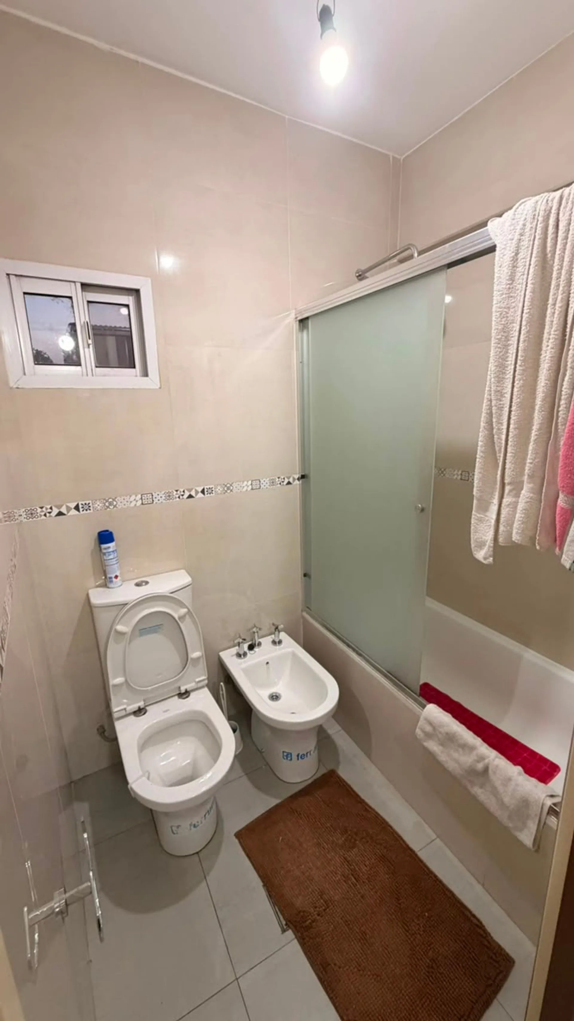 Venta de Casa de 4 dorm en Roca 1257 foto 3