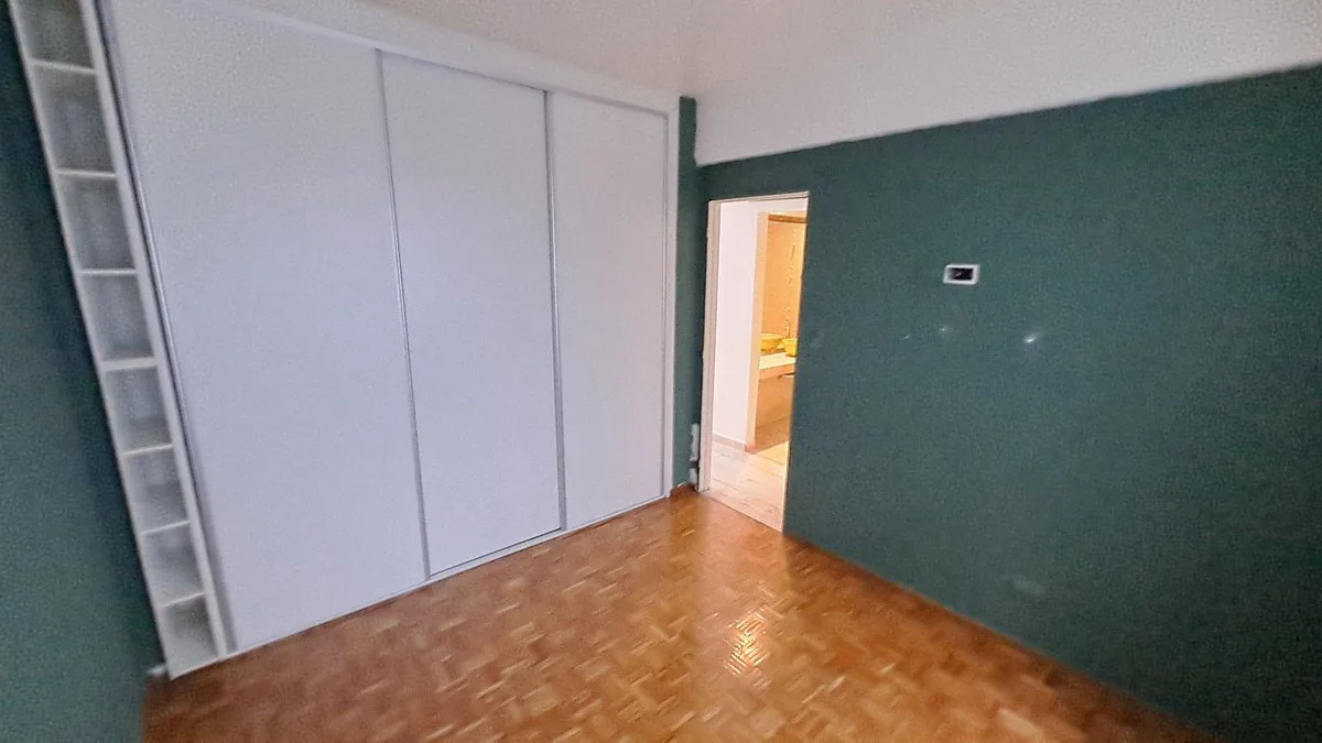 VENTA TRES AMB C / COCH FIJA- MEJOR ZONA CABALLITO foto 5