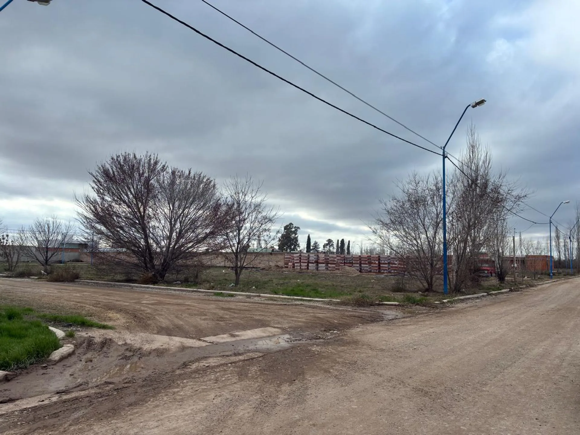 VENTA DE TERRENO EN ZONA PECINI foto 2