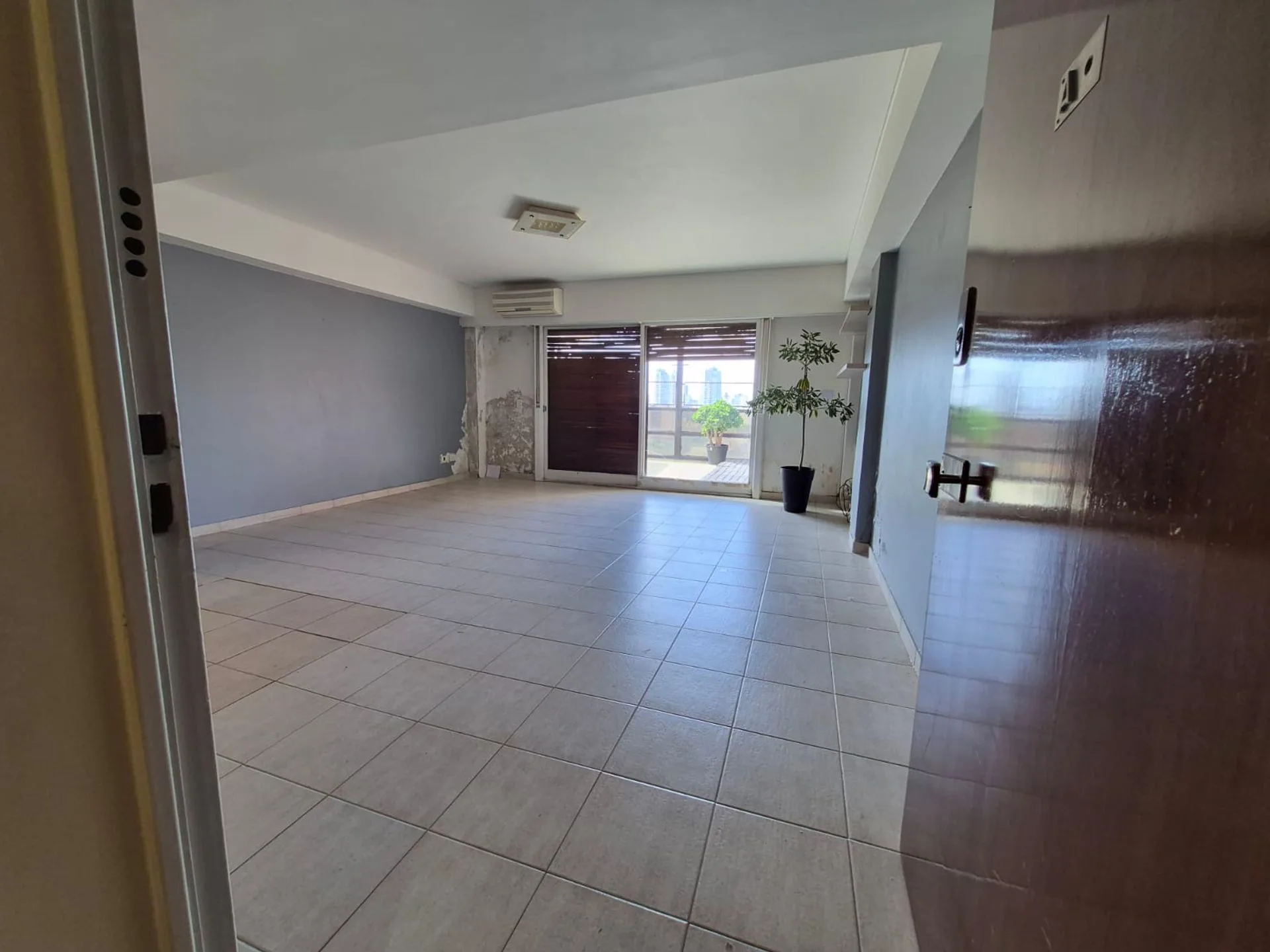 VENTA DPTO 4 AMB VILLA CRESPO BALCÓN COCHERA BAUL foto 4