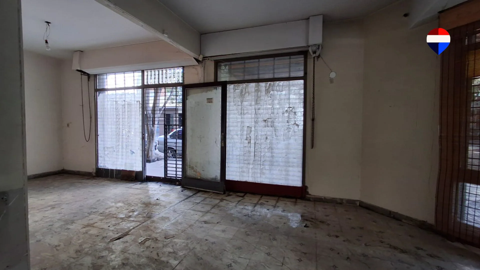 LOCAL COMERCIAL 70 m2  EN ESQUINA- VILLA CRESPO foto 2