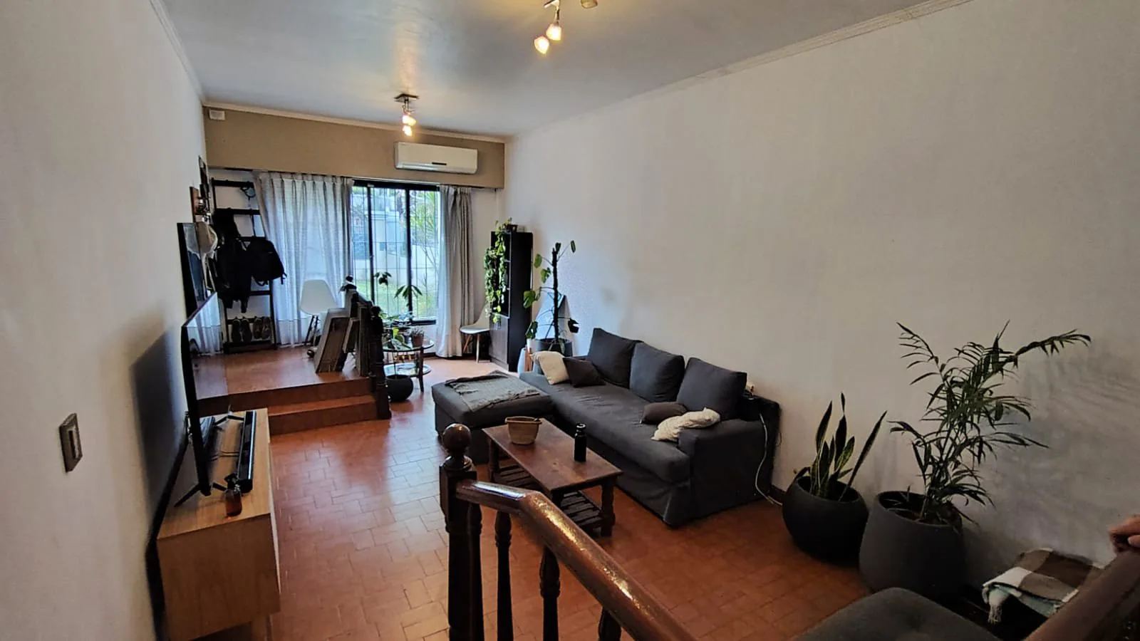 Chalet 3 ambientes impecable- Alquiler foto 3