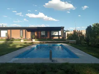 Casa quinta con piscina - Stefenelli sur foto 3