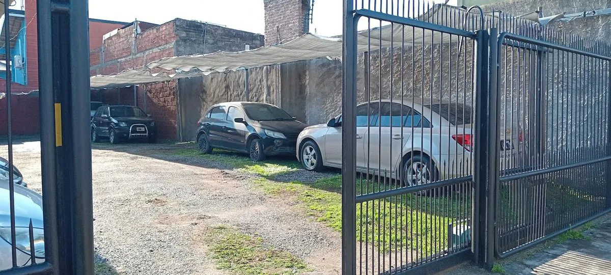 VENTA LOTE CON ESTACIONAMIENTO QUILMES INVERSOR foto 3