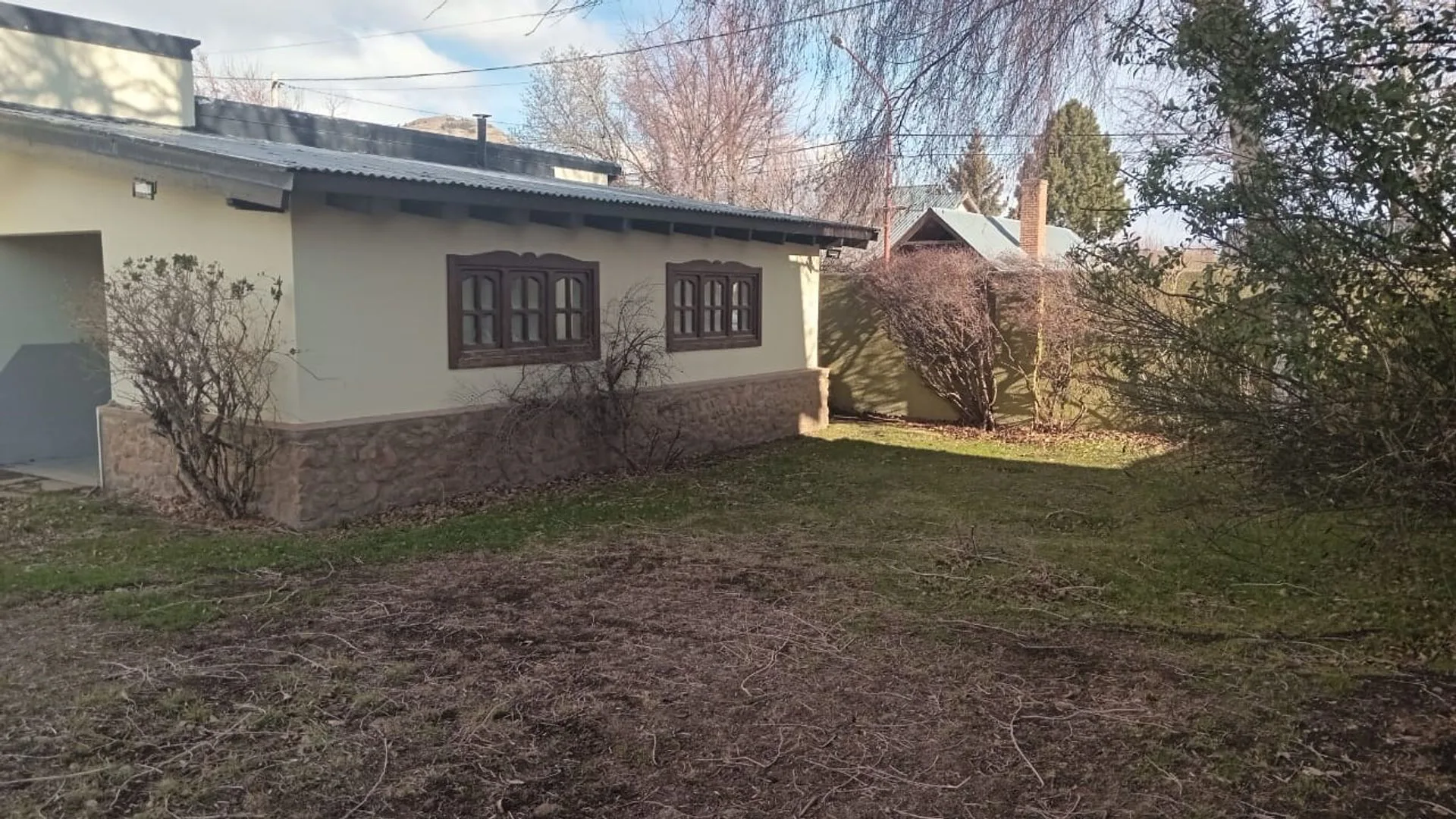 Terreno en Esquel - 468 mts2 - Con Mejoras. foto 4