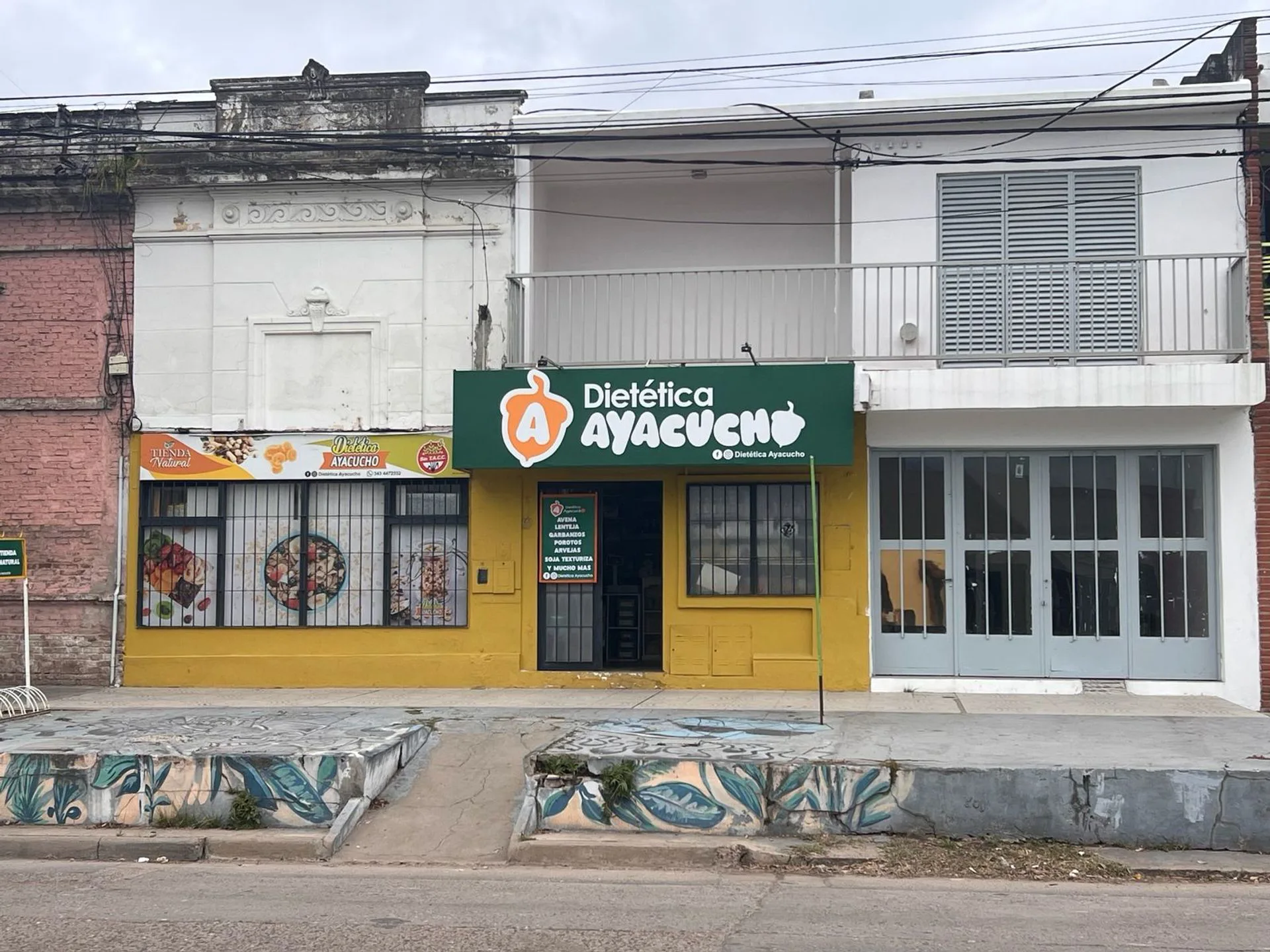 Casa con local comercial Av. Churruarín, Paraná