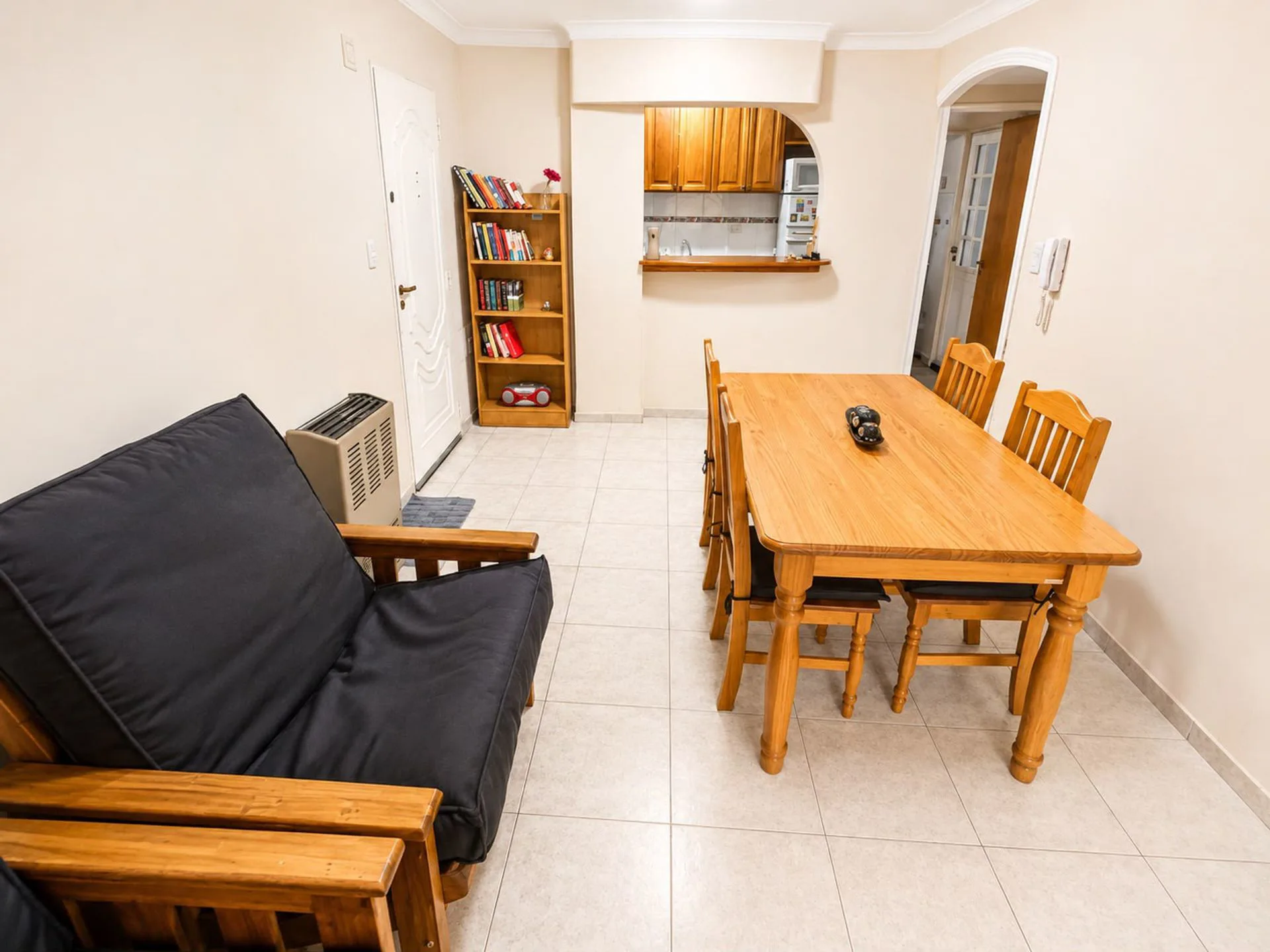 VENTA DEPARTAMENTO CENTRO PLANTA BAJA A MTS ALEM foto 2