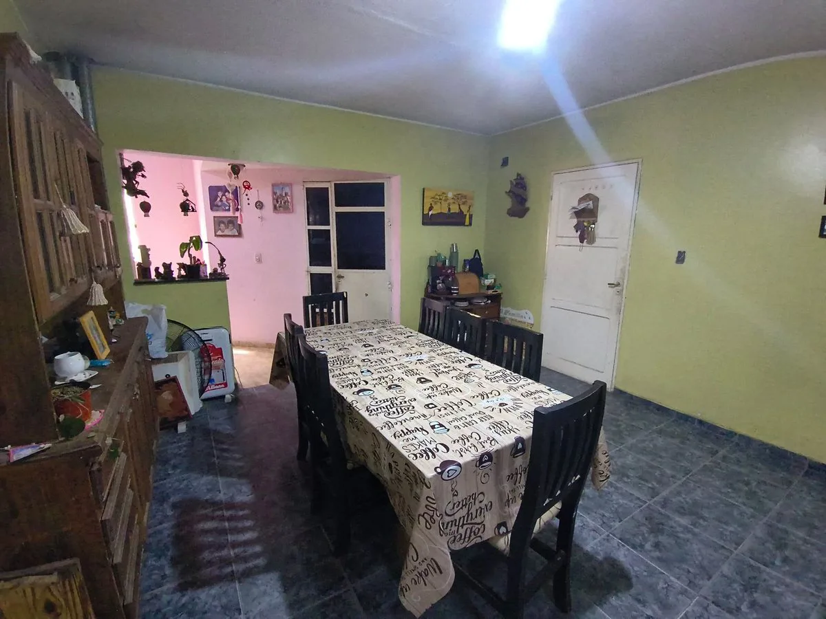 CASA 4 HABITACIONES C/COCHERA CUBIERTA. RAWSON foto 5