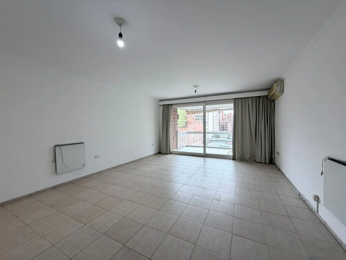 VENTA DEPARTAMENTO 2 DORMITORIOS BARRIO NORTE foto 4