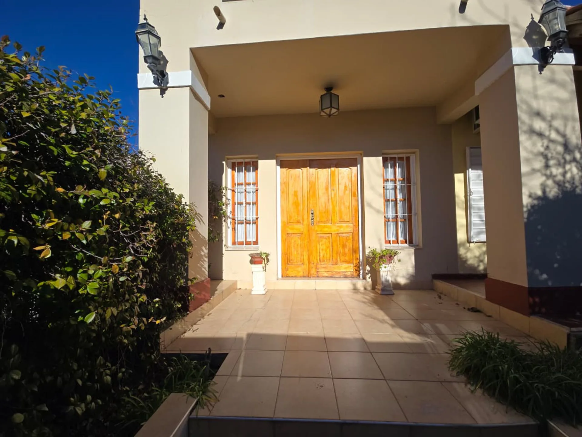 CASA EN VENTA BARRIO CERROS COLORADOS JUANA KOSLAY foto 2