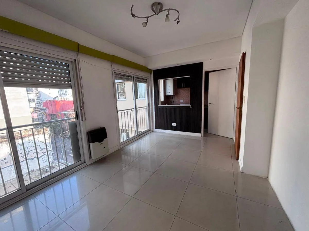 Alquiler de Departamento de 2 Ambientes en Almagro foto 2