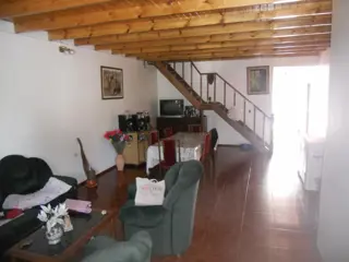 Muy buena propiedad en José C. Paz foto 3