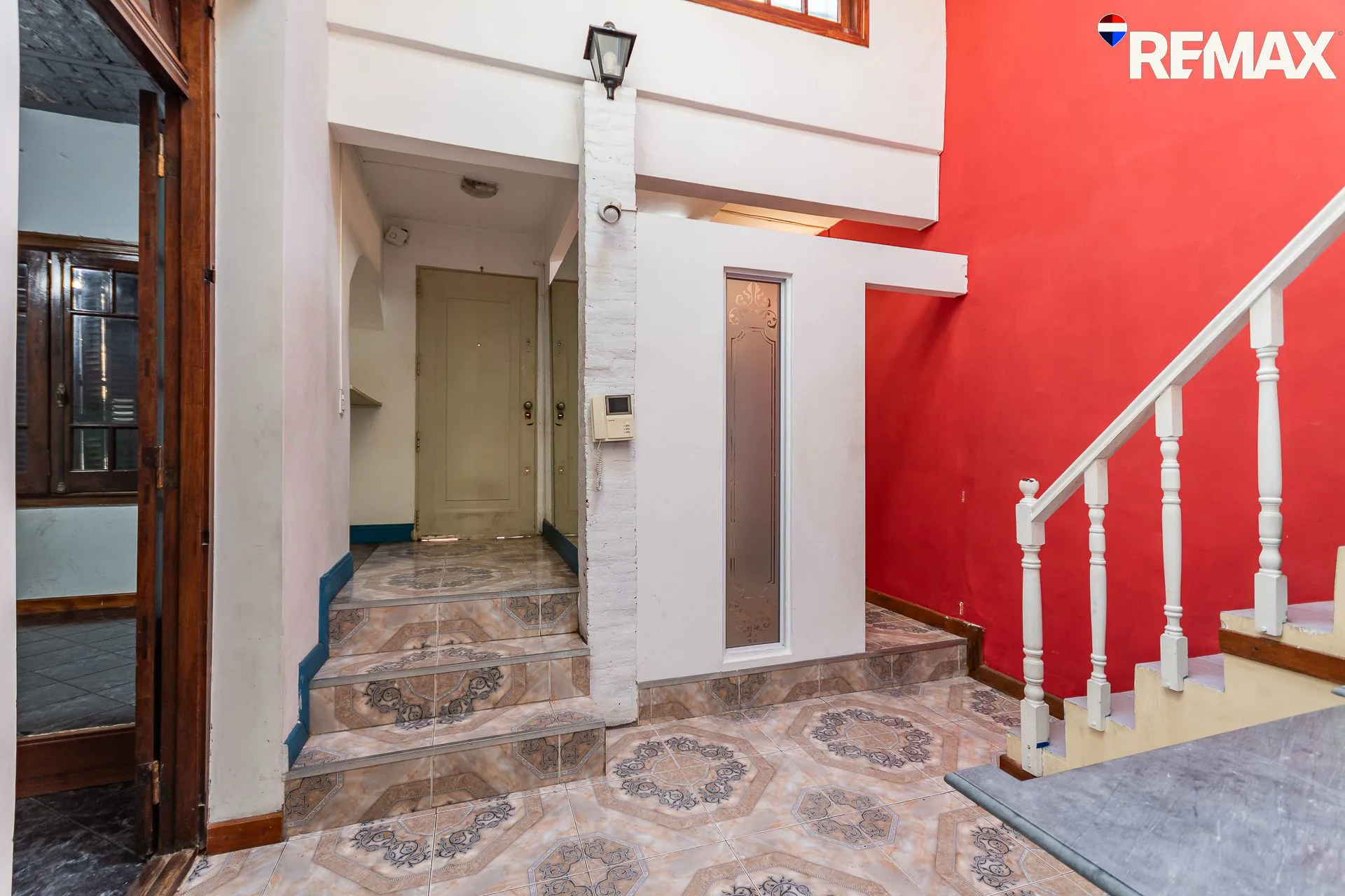 VENTA ESPECTACULAR CASA 4 AMBIENTES EN PATERNAL foto 5