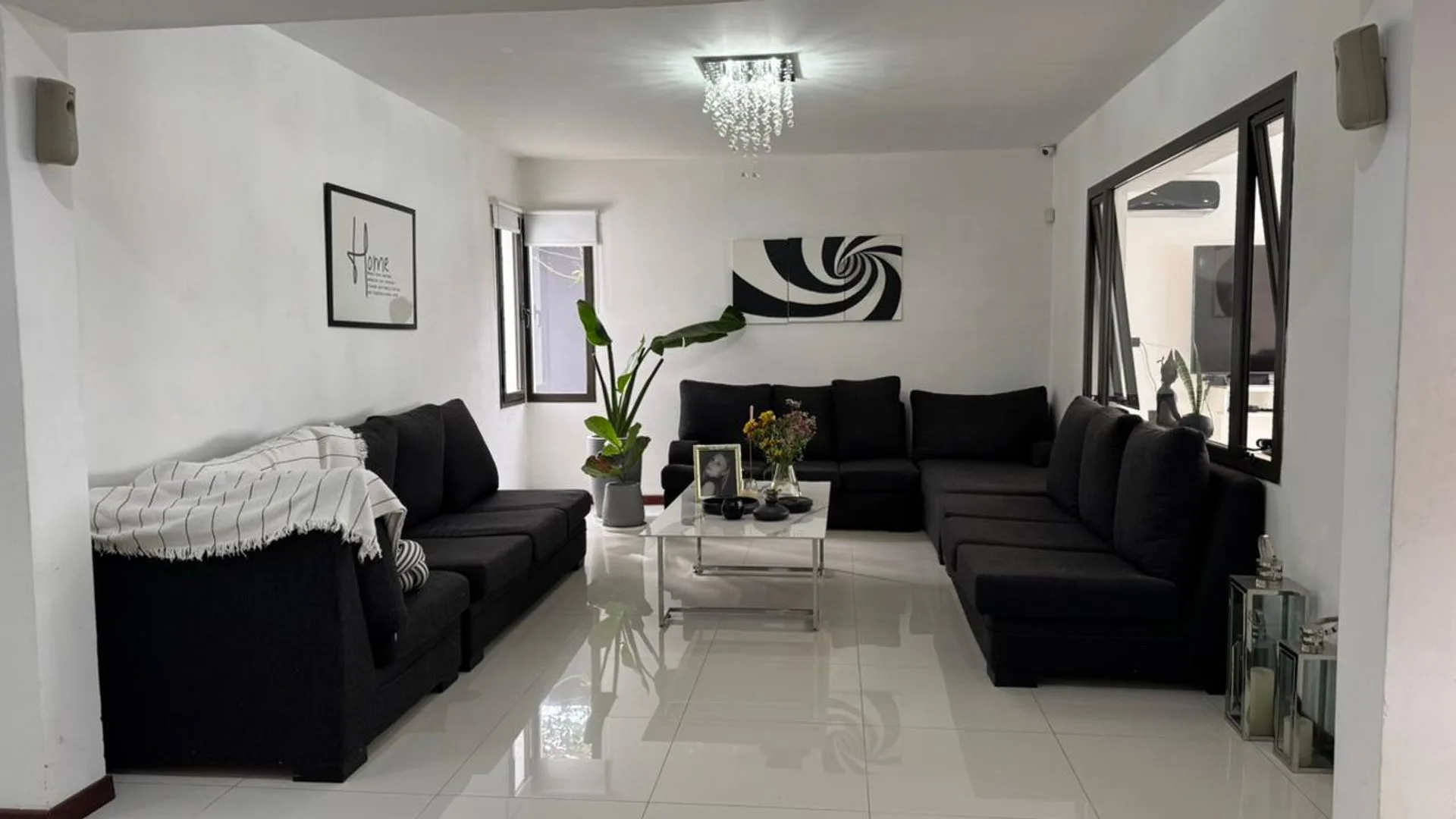 SE VENDE CASA PREMIUM ZONA ALTA, FINANCIABLE foto 4