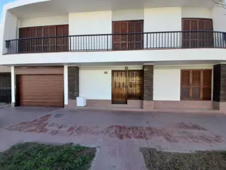 VENTA CASA 3 DORMITORIO B° BOMBAL SUR GODOY CRUZ foto 2