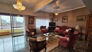 IMPERDIBLE PISO EN VENTA DE 270M2 APROX EN PLENO CENTRO DE LA CIUDAD DE POSADAS.- foto 1