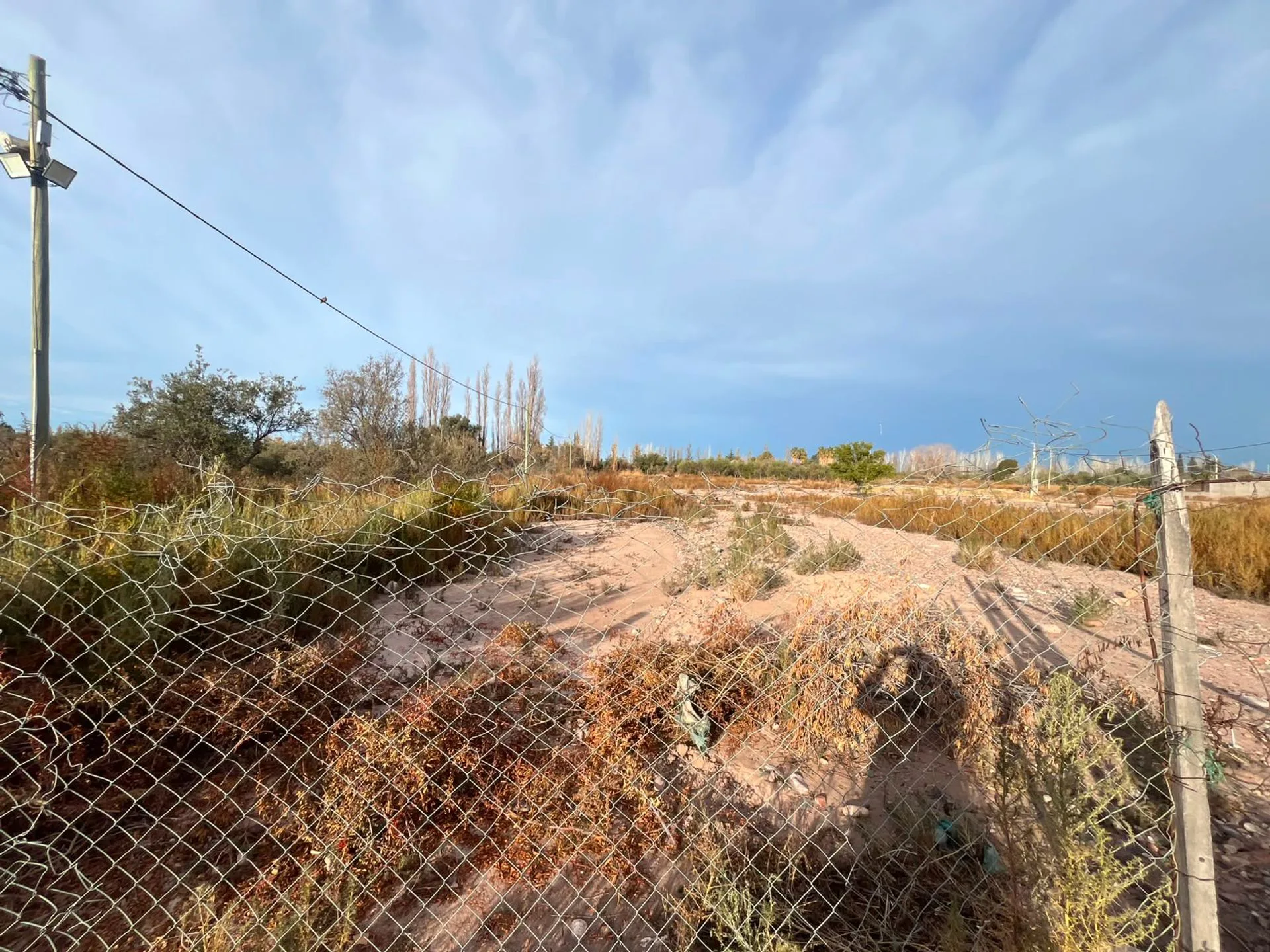 Oportunidad para Desarrollo 3.652 m² con Gas nat. foto 3