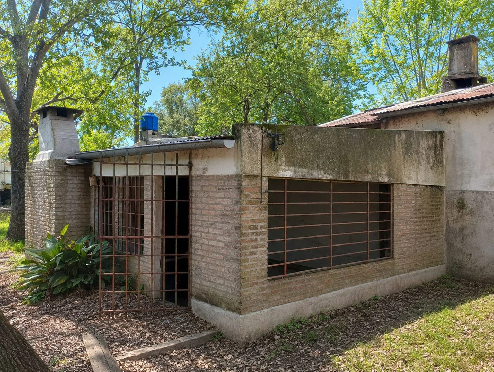 SE VENDE CASA/DUPLEX A TERMINAR A ORRILAS DEL RIO foto 3
