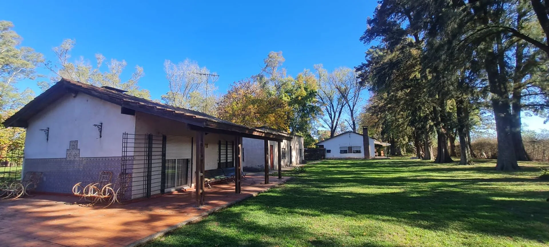 VENTA CHACRA EN PILAR. CON CASAS. 2 HECTAREAS. foto 5