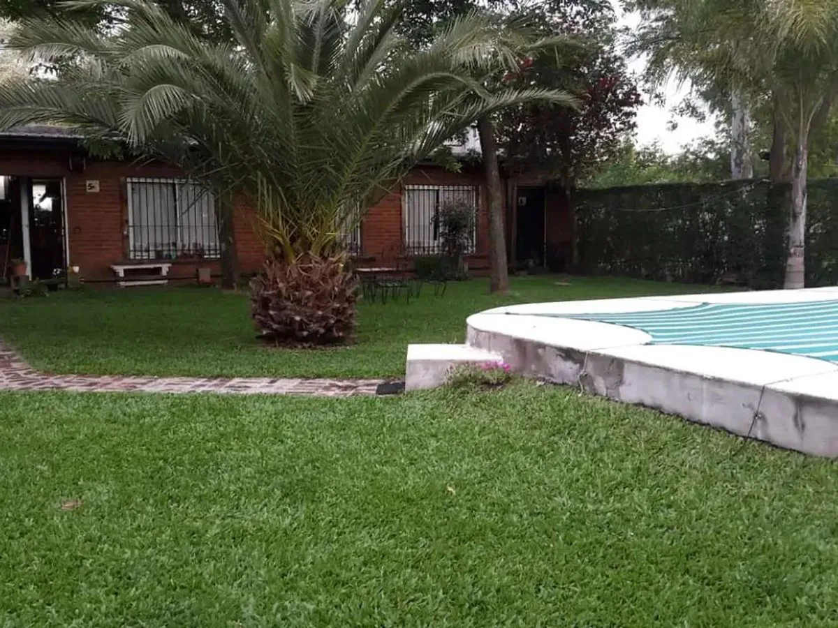 CASA QUINTA CON GRAN LOTE foto 5