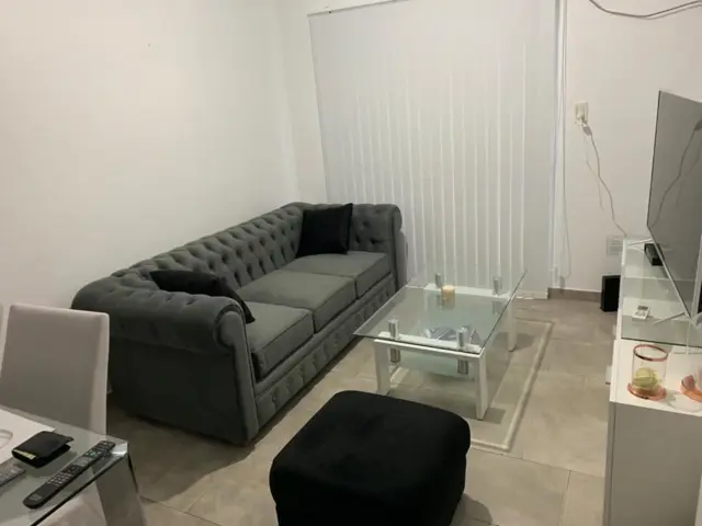Departamento dos ambientes con cochera y balcon