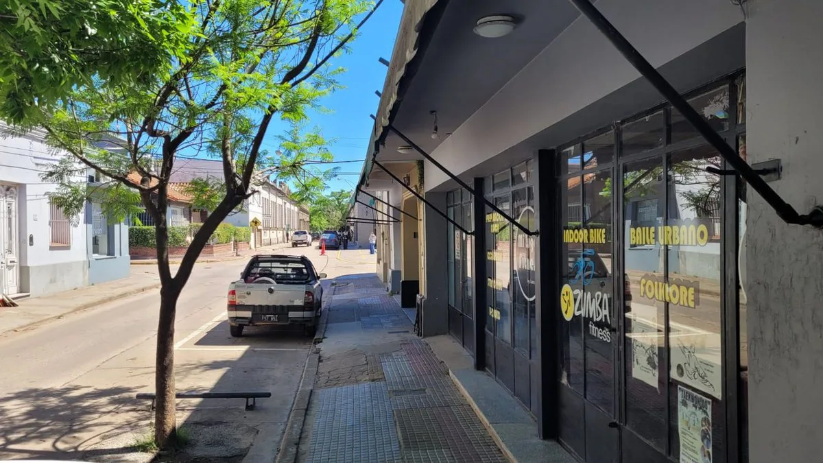 OPORTUNIDAD LOCAL COMERCIAL EN CASO HISTORCO foto 2
