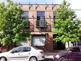 Local 25 m2. en pleno centro de Haedo Sur foto 2
