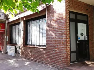 Local 25 m2. en pleno centro de Haedo Sur foto 3