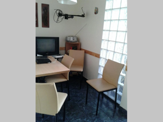 REFACCIONADO - Departamento en Venta en Monserrat 3 ambientes + dependencia 100 m2 - Chile 1400 foto 5