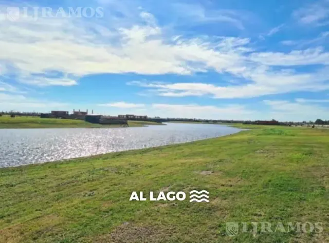 Silvestre - Lote al agua de 716 m2 - con posibilidad de financiación.