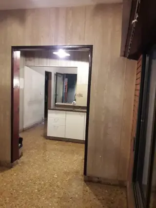 Venta Casa a Reciclar con Estupendo Lote 9,30 X 51 Lanus Este foto 2