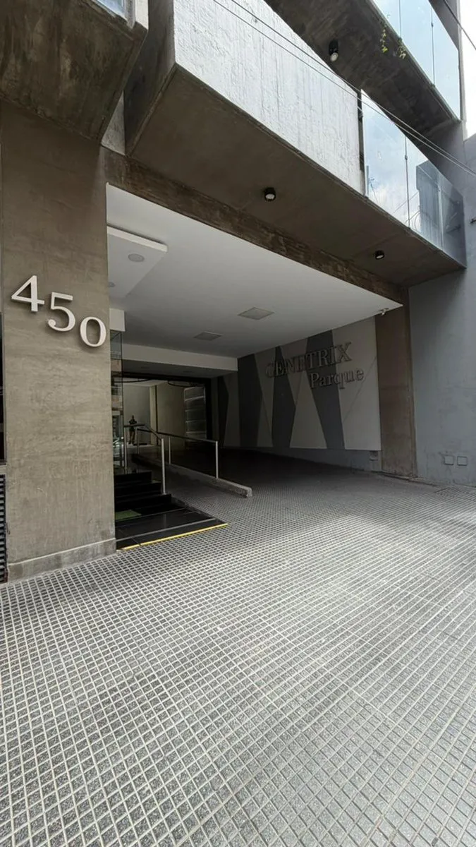 Venta Cochera Barrio Norte foto 3