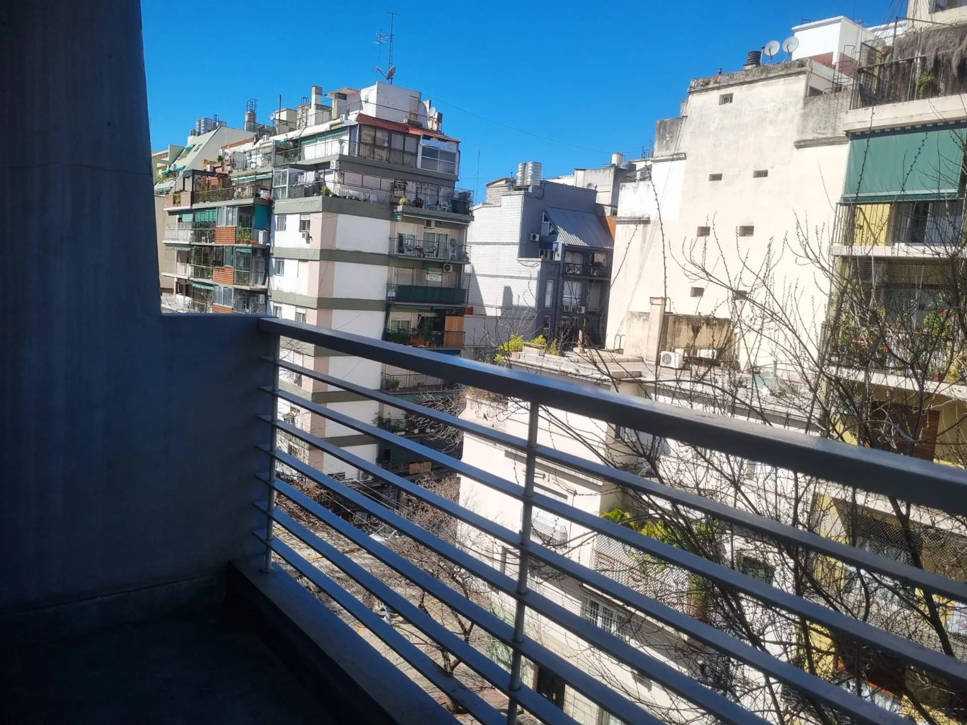 Alquiler Belgrano Dpto. 2 Amb c/ Balcón al Frente foto 4
