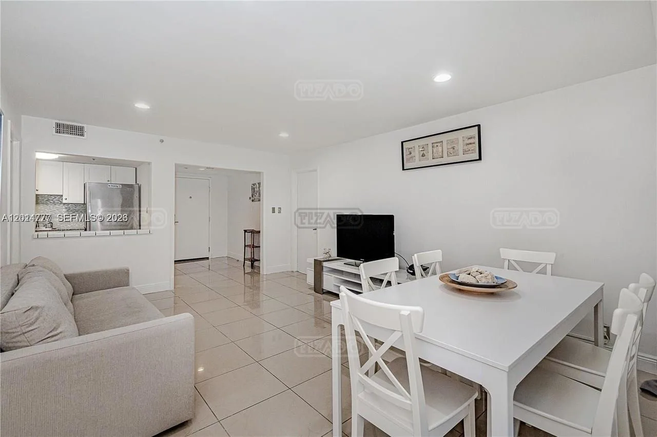 5225 Collins Ave #407 5200 foto 4