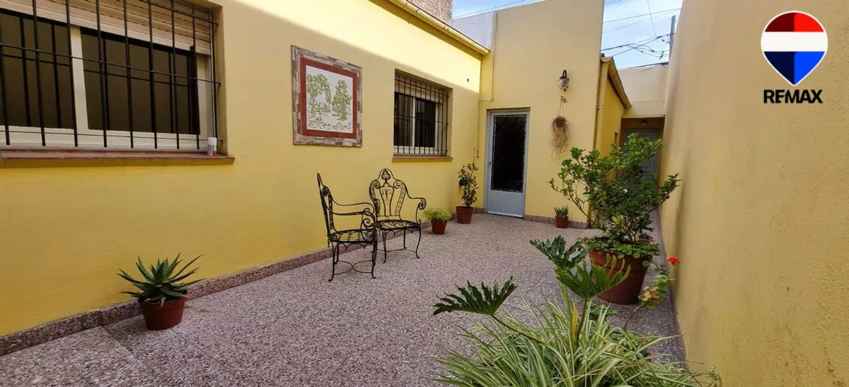 VENTA CASA AMPLIA AVELLANEDA PATIO DOS COCHERAS