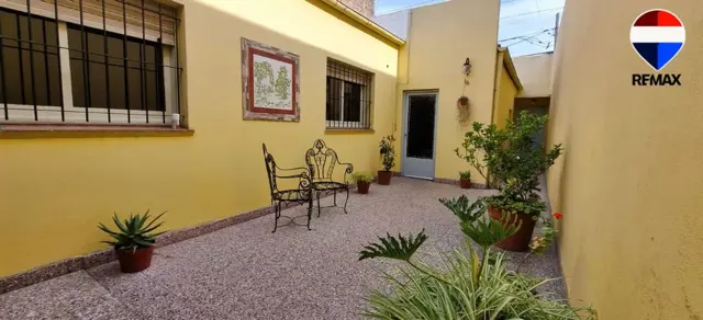 VENTA CASA AMPLIA AVELLANEDA PATIO DOS COCHERAS