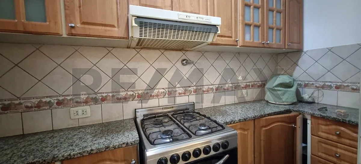 VENTA CASA AMPLIA AVELLANEDA PATIO DOS COCHERAS foto 5