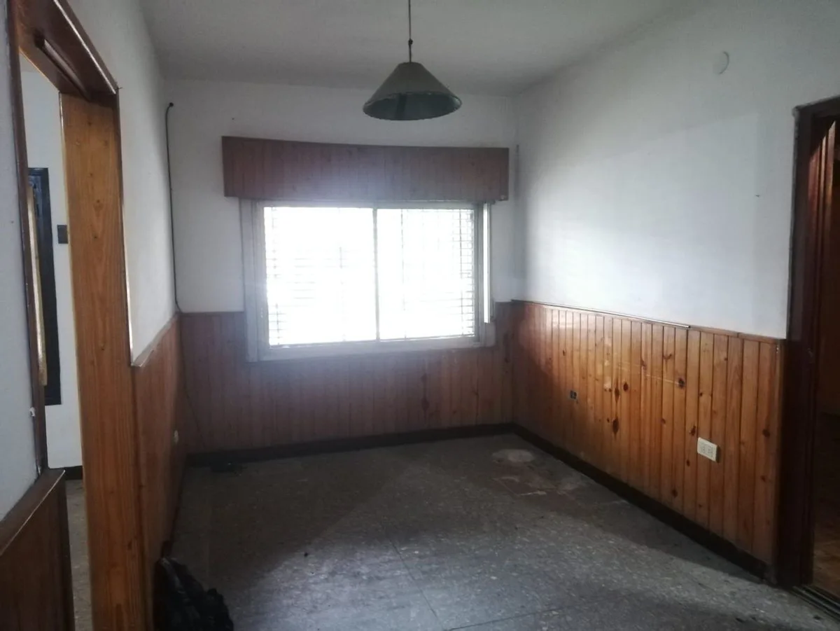 VENTA DE CASA 6 AMB REMEDIOS DE ESCALADA-LANUS foto 4