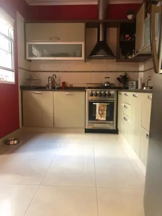 PH 4 AMBIENTES , INDEPENDIENTE , TERRAZA CON QUINCHO , DOS PATIOS  EXCELENTE UBICACION foto 2