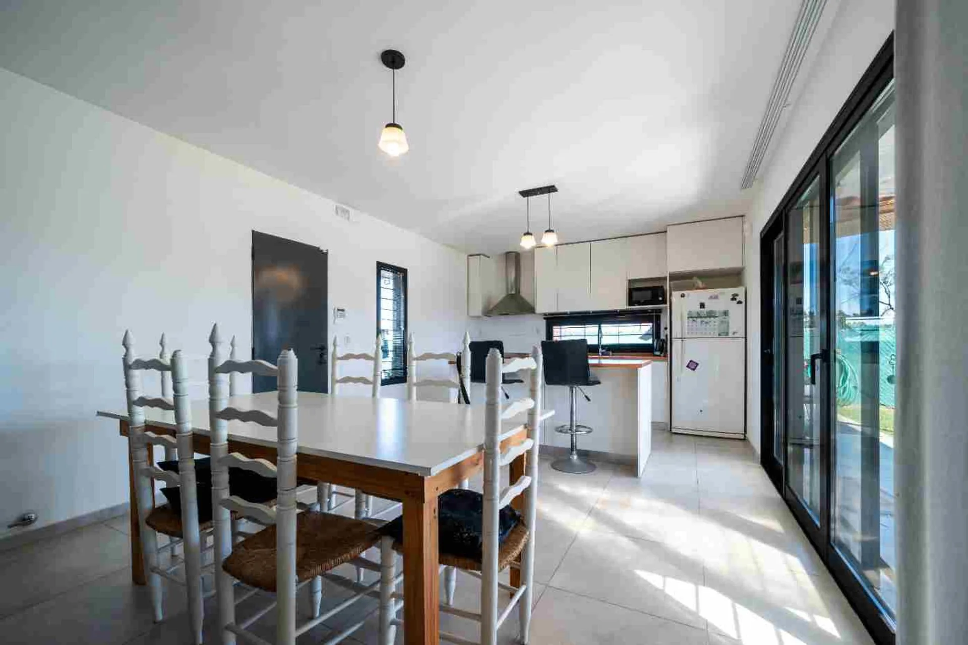 VENTA CASA EN ESQUINA - DON MATEO- FUNES foto 5