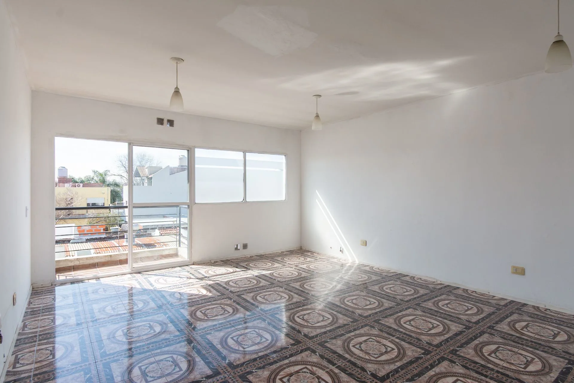 DEPARTAMENTO VENTA VILLA LUZURIAGA 3 AMB COCHERA foto 2