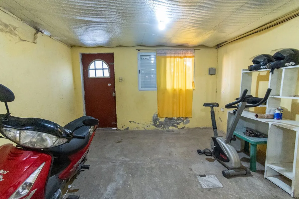Casa de tres Dormitorios y Cochera en zona norte foto 4