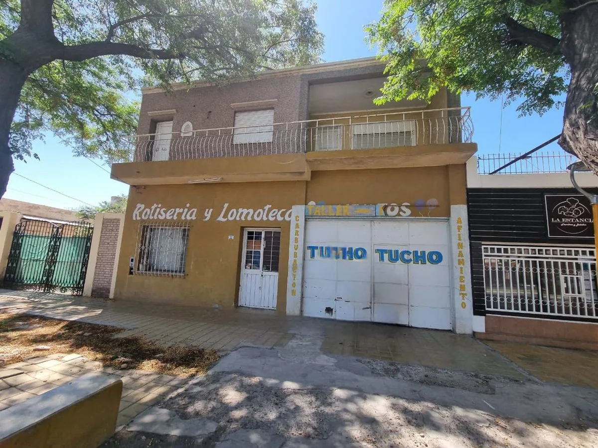 VENTA CASA A RECICLAR EN SANTA LUCIA DE 319 M2 foto 2